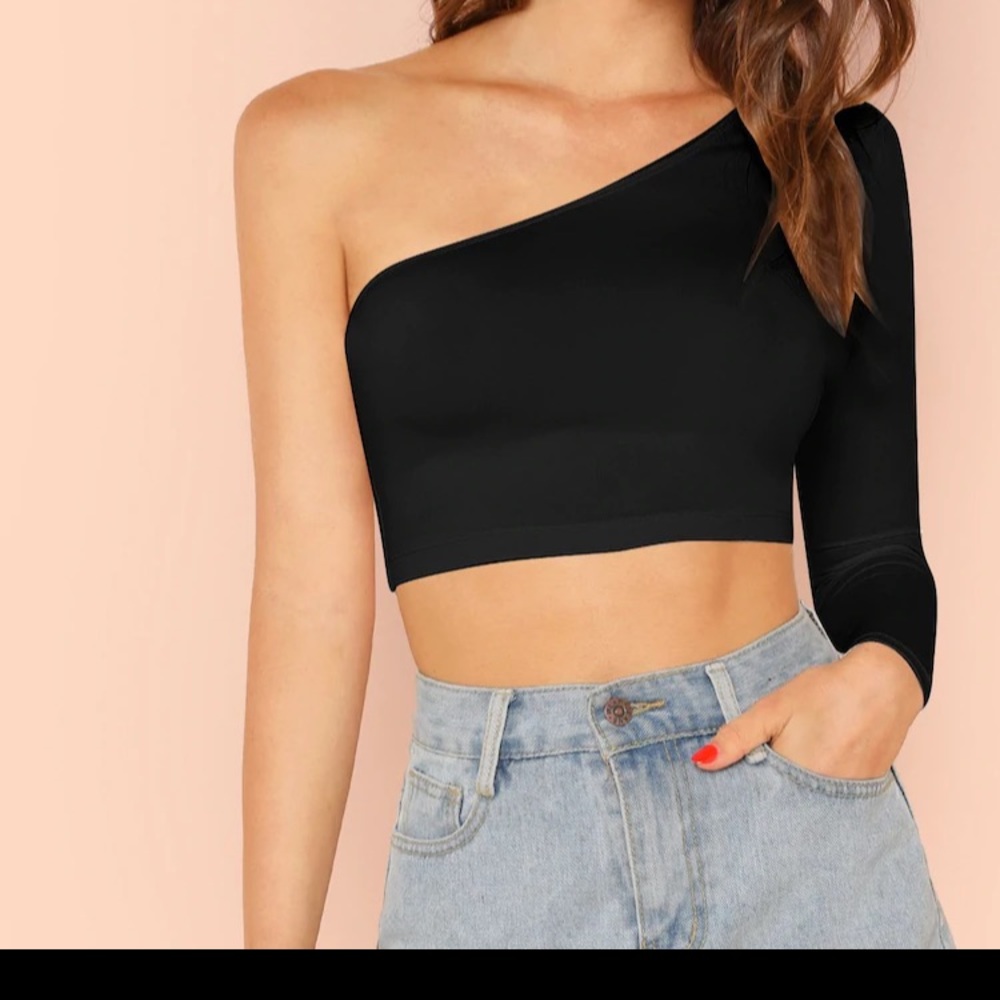 Black crop top
